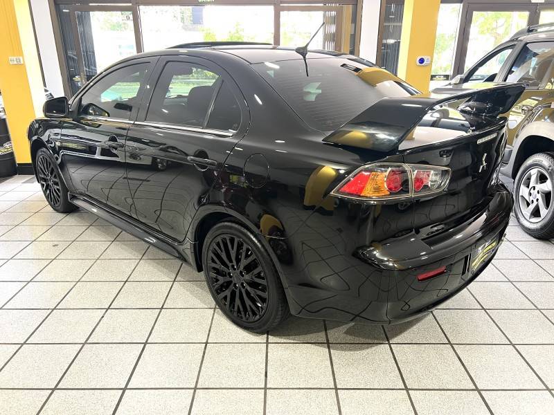 MITSUBISHI - LANCER - 2015/2016 - Preta - R$ 69.900,00