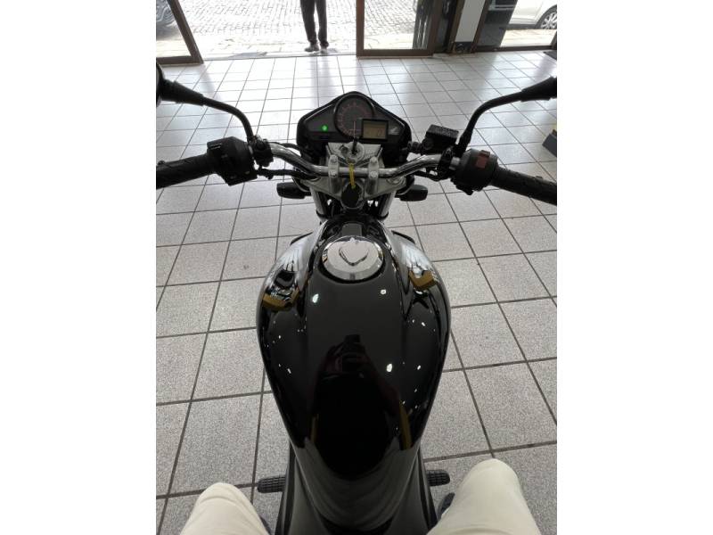 HONDA - CB 300R - 2014/2014 - Preta - R$ 12.900,00
