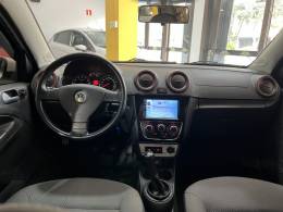 VOLKSWAGEN - VOYAGE - 2011/2012 - Branca - R$ 32.900,00