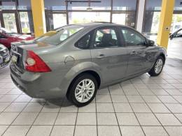 FORD - FOCUS - 2010/2010 - Cinza - R$ 38.900,00
