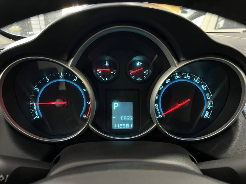 CHEVROLET - CRUZE - 2013/2014 - Vermelha - R$ 57.900,00