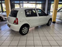 RENAULT - CLIO - 2015/2016 - Branca - R$ 31.900,00