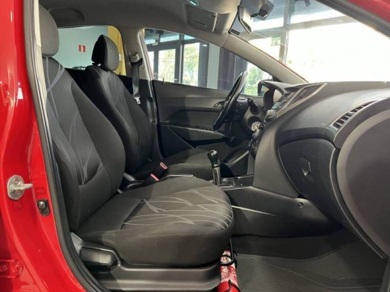 HYUNDAI - HB20 - 2014/2015 - Vermelha - R$ 42.900,00