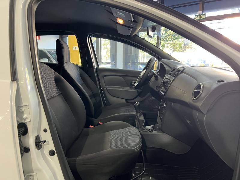 RENAULT - SANDERO - 2019/2020 - Branca - R$ 48.900,00