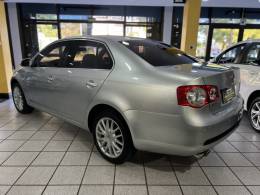 VOLKSWAGEN - JETTA - 2007/2008 - Prata - R$ 37.900,00