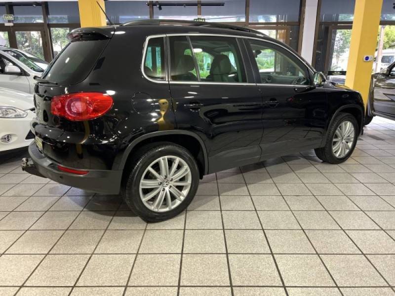 VOLKSWAGEN - TIGUAN - 2011/2011 - Preta - R$ 57.900,00