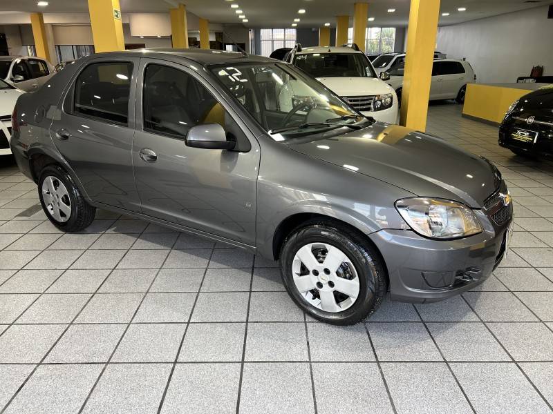 CHEVROLET - PRISMA - 2012/2012 - Cinza - R$ 32.900,00