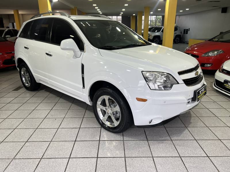 CHEVROLET - CAPTIVA - 2011/2011 - Branca - R$ 43.900,00