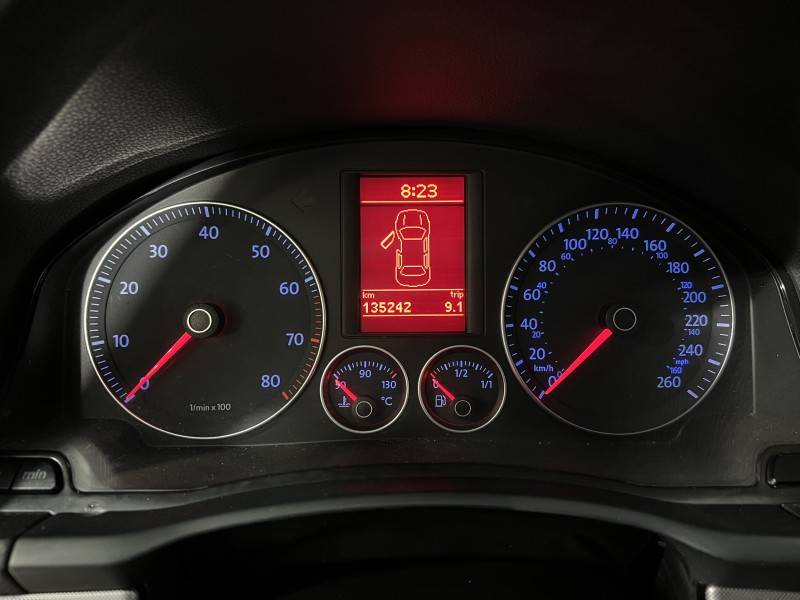 VOLKSWAGEN - JETTA - 2007/2008 - Prata - R$ 37.900,00