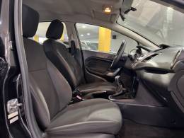 FORD - FIESTA - 2013/2013 - Preta - R$ 42.900,00