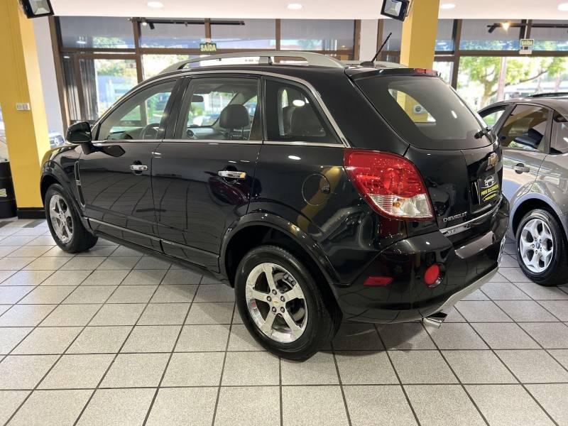 CHEVROLET - CAPTIVA - 2011/2011 - Preta - R$ 43.900,00