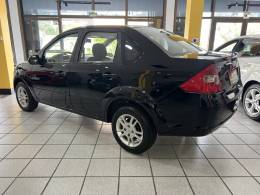 FORD - FIESTA - 2010/2010 - Preta - R$ 28.900,00