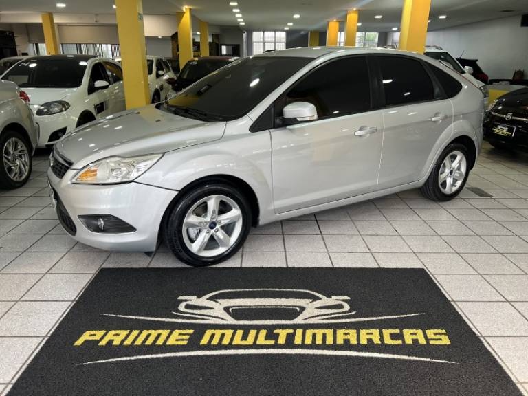 FORD - FOCUS - 2012/2012 - Prata - R$ 41.900,00